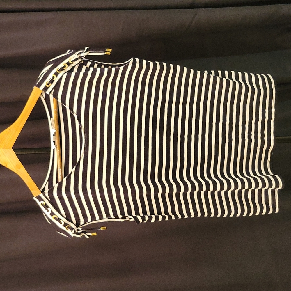 Women top